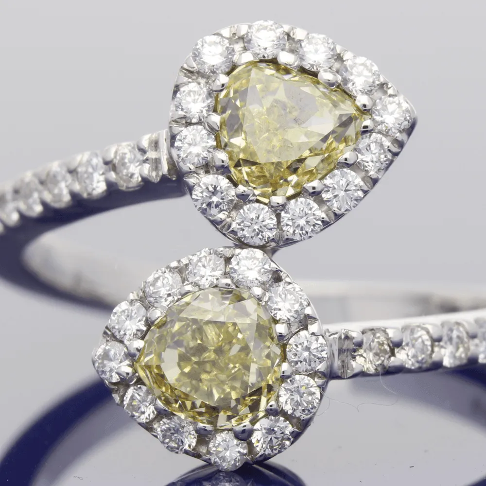 18ct White Gold Natural Yellow & White Diamond Dress Ring