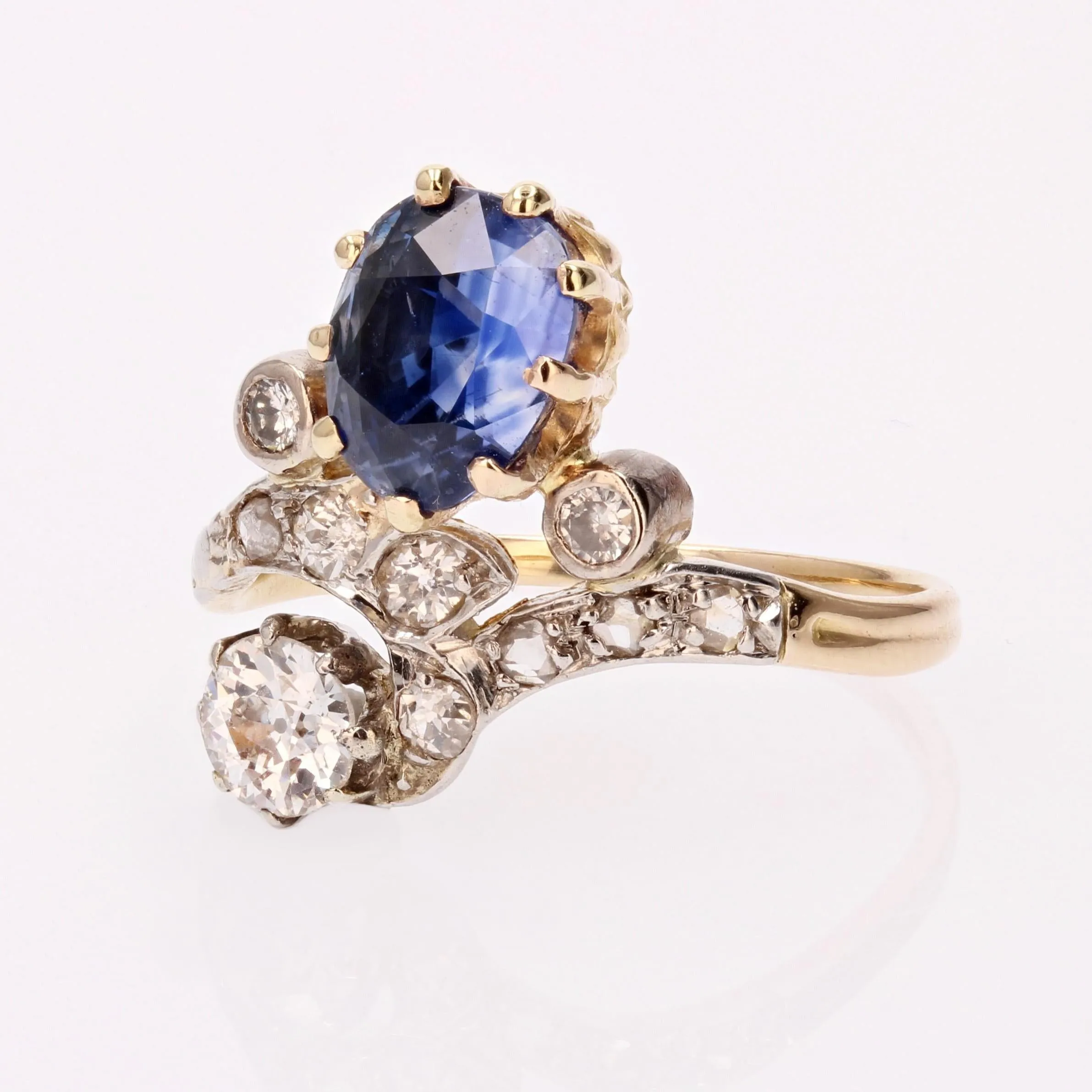 19th Century Sapphire Diamonds 18 Karat Yellow Gold Platinum Duchess Ring