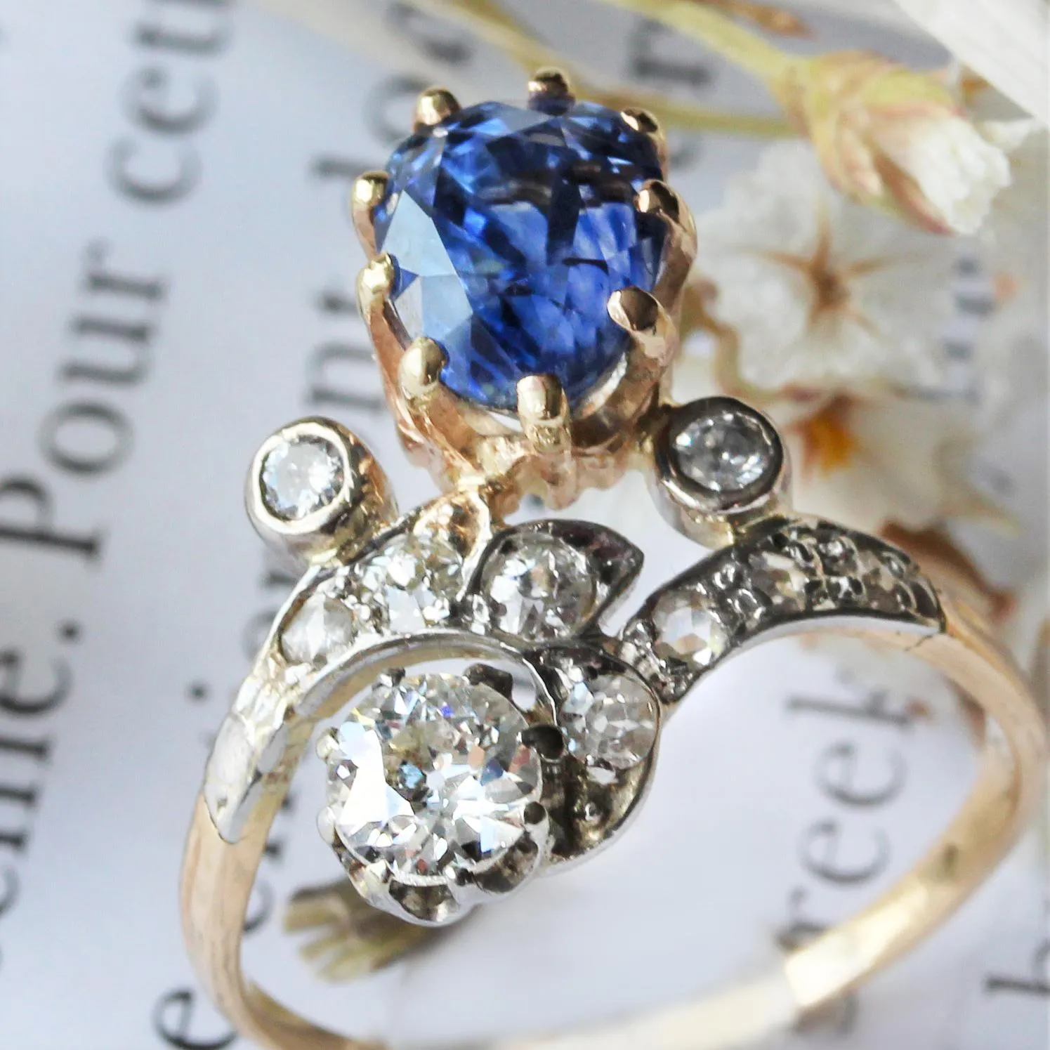 19th Century Sapphire Diamonds 18 Karat Yellow Gold Platinum Duchess Ring