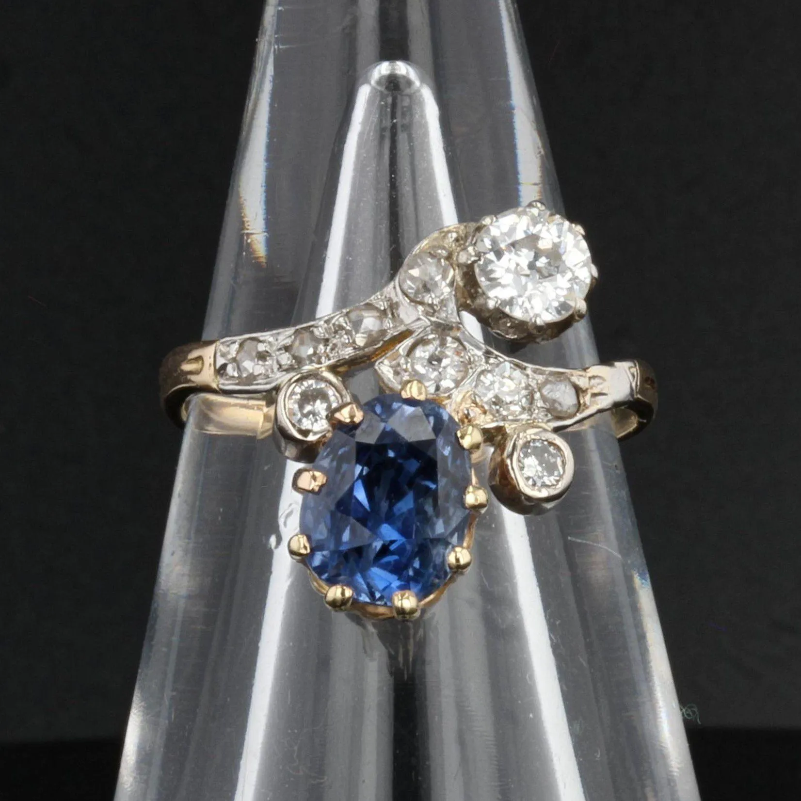 19th Century Sapphire Diamonds 18 Karat Yellow Gold Platinum Duchess Ring