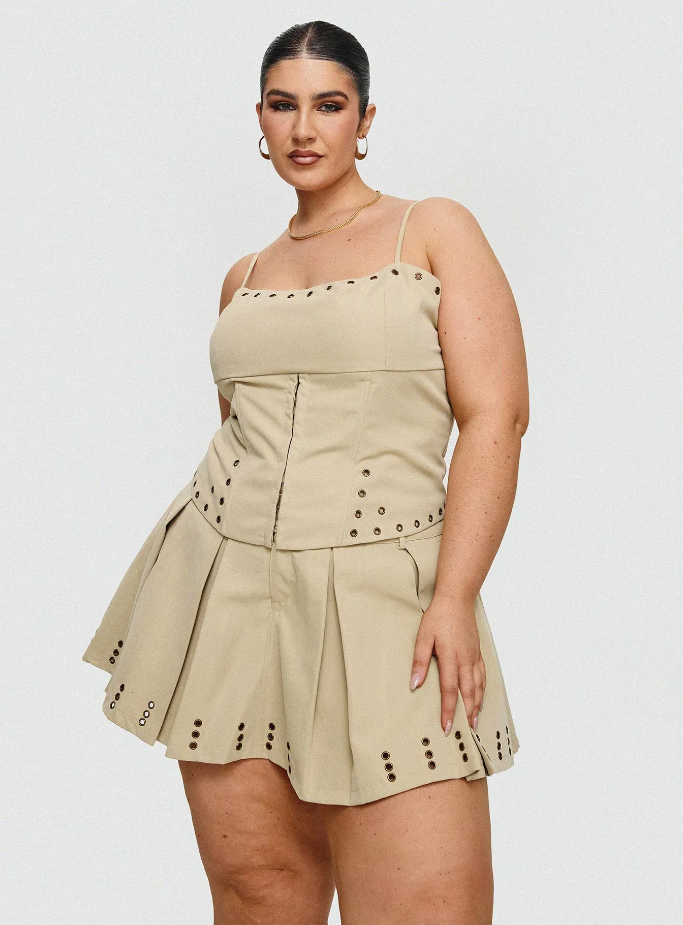 Alinzia Eyelet Skort Beige Curve